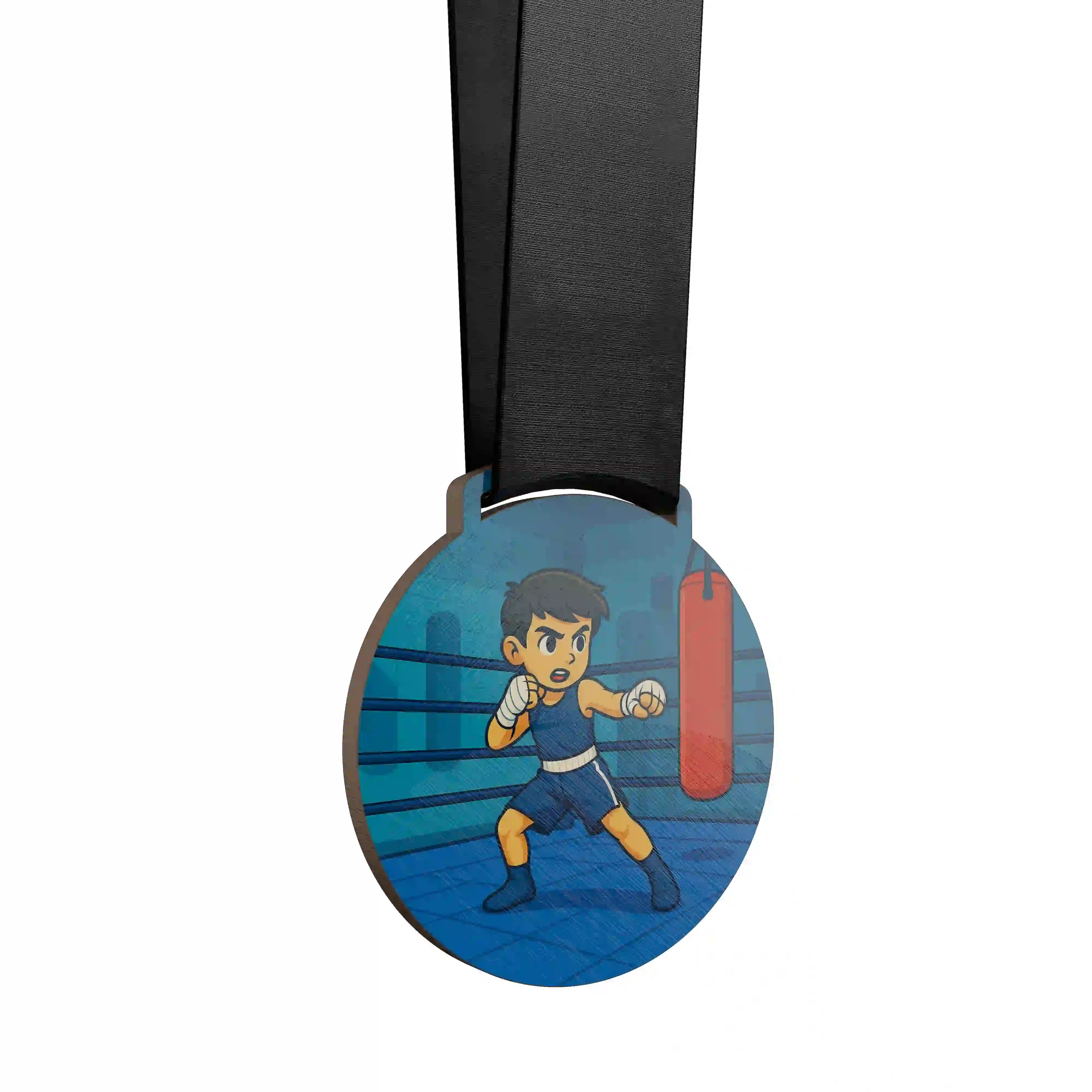 médaille en bois d'un jeune garçon faisant du muay thaï